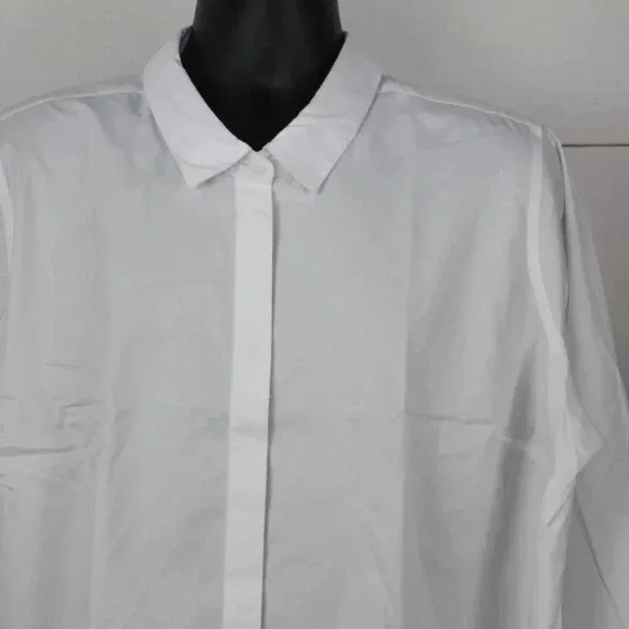 AWAY - Picture 2 of 7